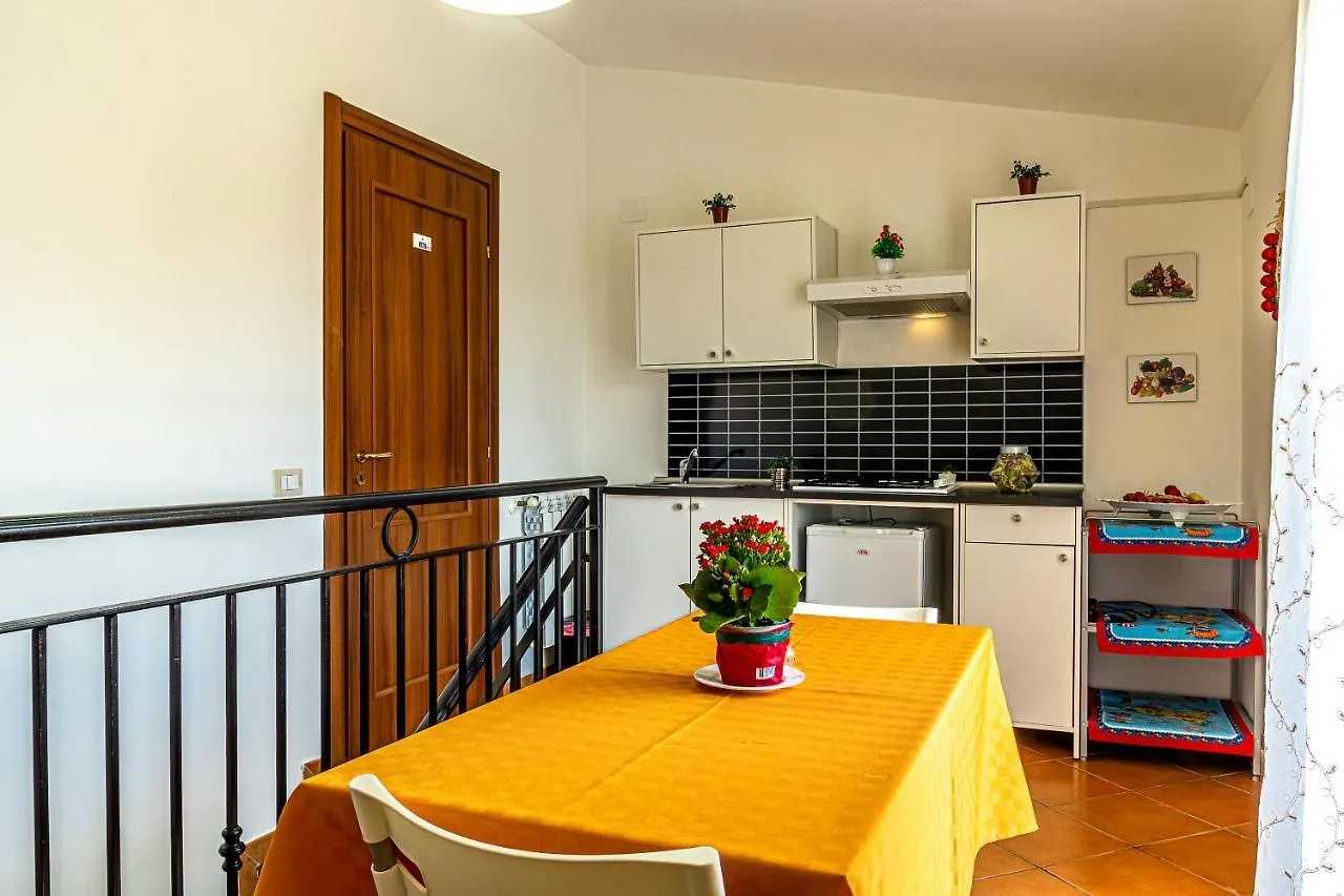 Apartment Villetta Mari E Amuri Giardini Naxos Italy