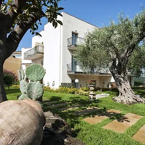 Collina Apartment
