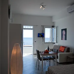 Taormina Holidays Apartment
