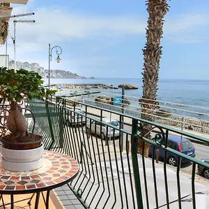 Sun Sea House Taormina Apartment